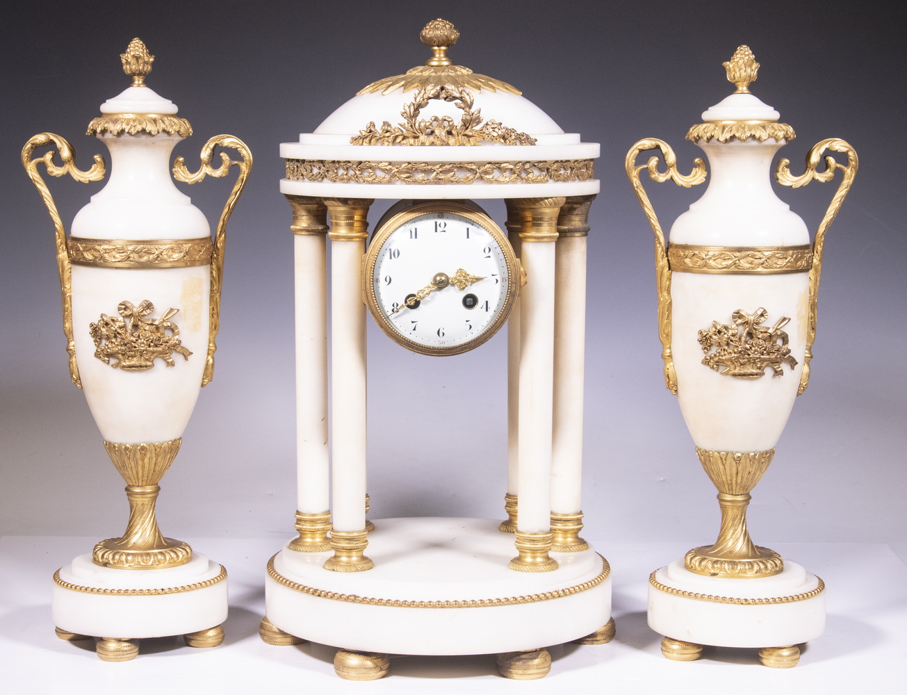 FRENCH MANTEL CLOCK & GARNITURE SET
