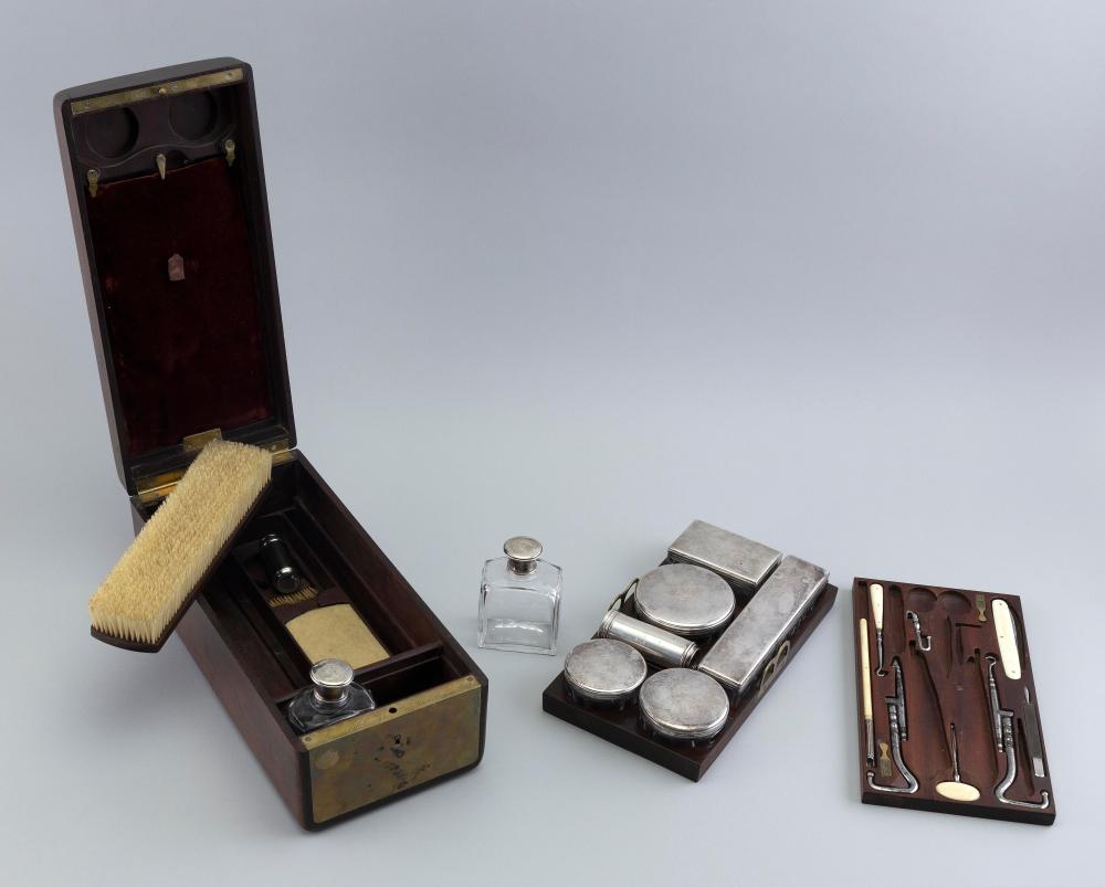 FRENCH NECESSAIRE DE VOYAGE BY A.