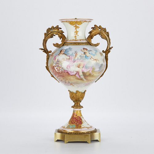 FRENCH OLD PARIS PORCELAIN URN