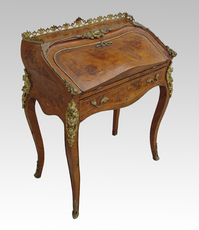 FRENCH ORMOLU BUREAU DE DAME: A