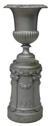 FRENCH PAINTED IRON CAMPANA GA