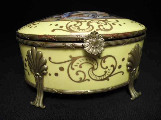 French porcelain dresser box in the