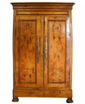 FRENCH PROVINCIAL ARMOIREFrenc