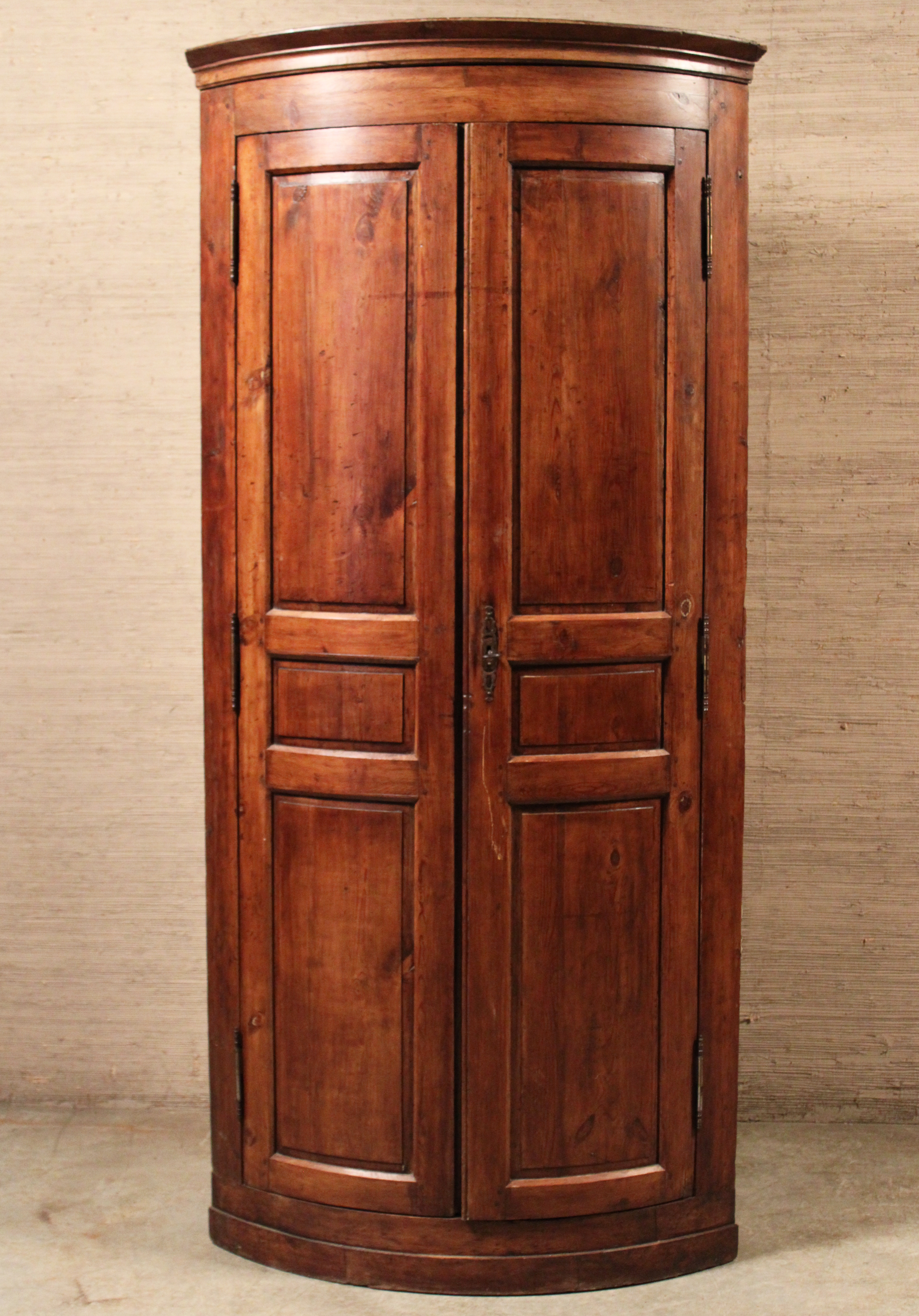 FRENCH PROVINCIAL BOWFRONT CORNER