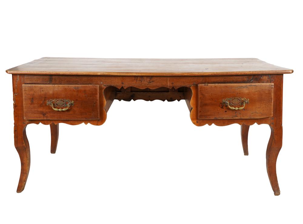 FRENCH PROVINCIAL BUREAU PLATthe