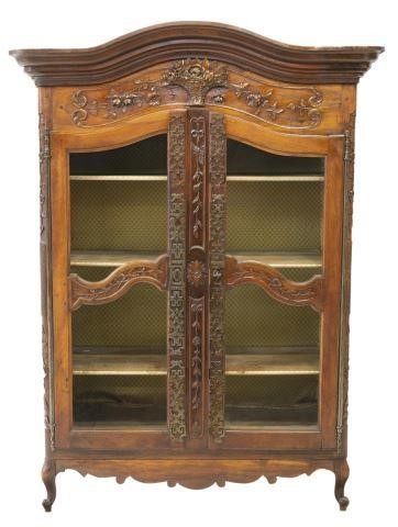 FRENCH PROVINCIAL CARVED DISPLAY