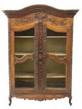 FRENCH PROVINCIAL CARVED DISPL