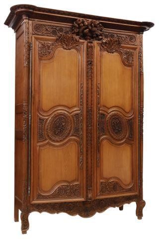 FRENCH PROVINCIAL CARVED OAK