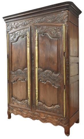 FRENCH PROVINCIAL CARVED OAK