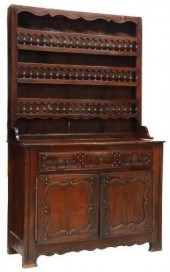 FRENCH PROVINCIAL FRUITWOOD VA
