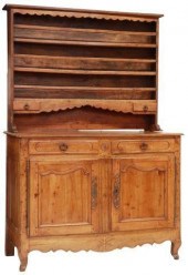FRENCH PROVINCIAL FRUITWOOD VA