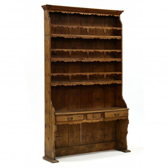 FRENCH PROVINCIAL STEP-BACK