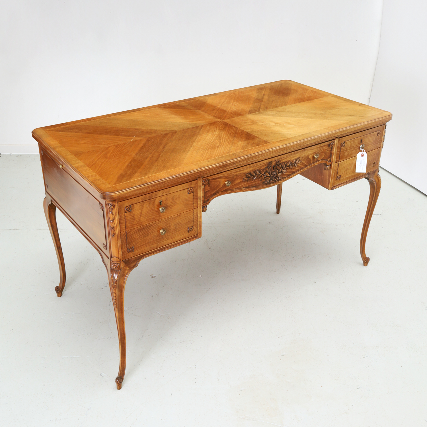 FRENCH PROVINCIAL STYLE BUREAU PLAT