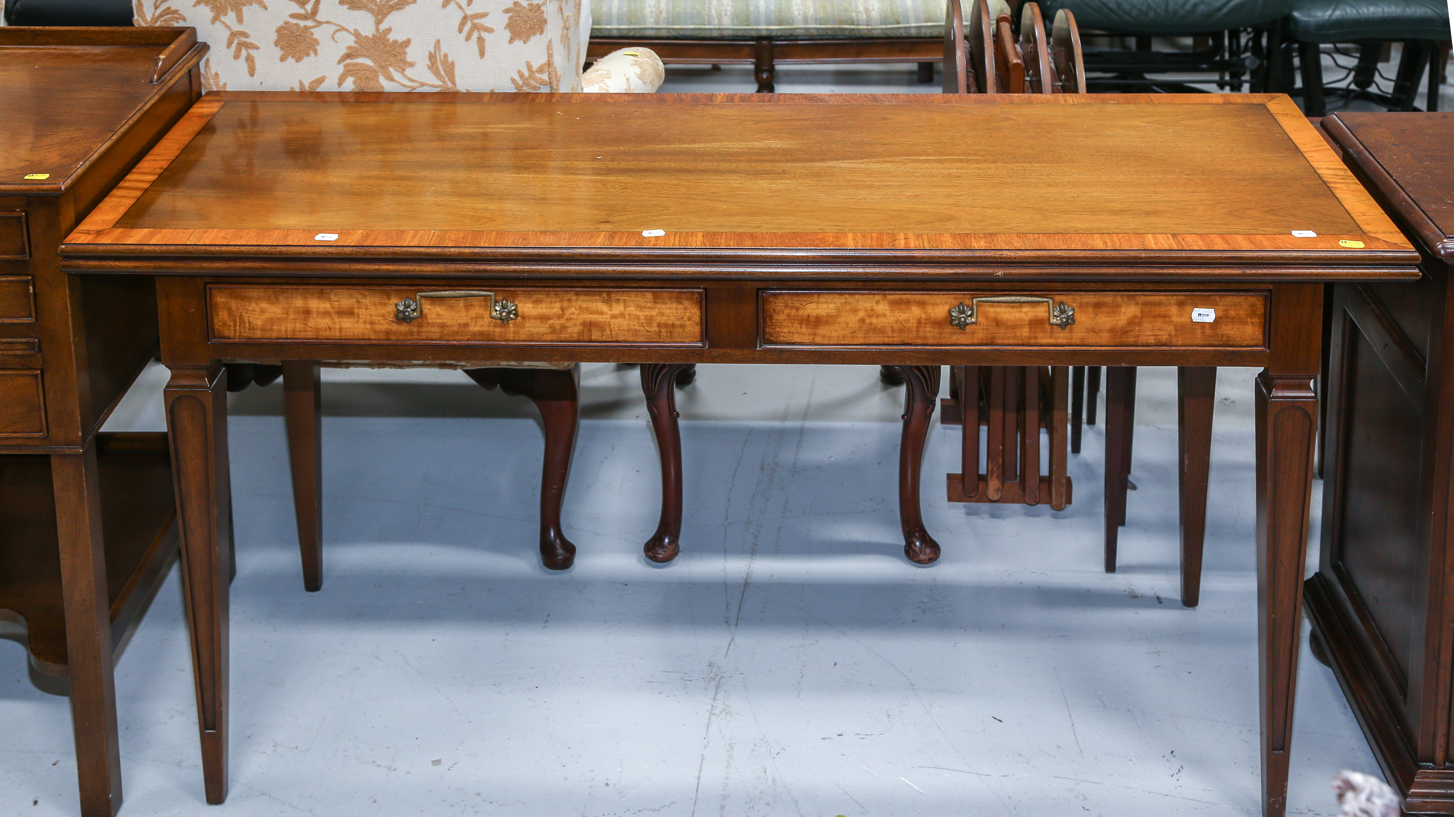 FRENCH PROVINCIAL STYLE FOLD-OUT