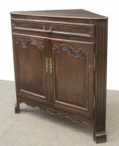 FRENCH PROVINICAL OAK CORNER C