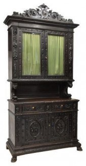 FRENCH RENAISSANCE REVIVAL DEU