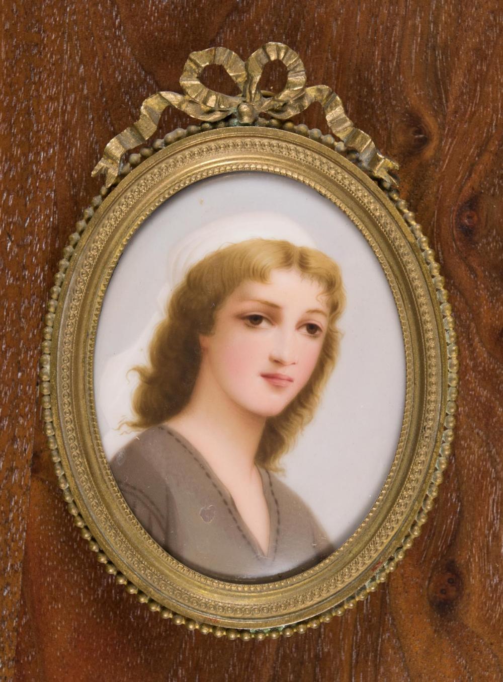 FRENCH SCHOOL, MINIATURE OIL ON