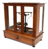 FRENCH SCIENTIFIC GOLD SCALE B