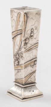 FRENCH SILVER HAND SEAL IN THE