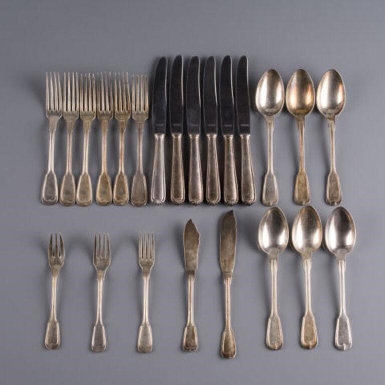 FRENCH SILVER PLATED FLATWAREAn