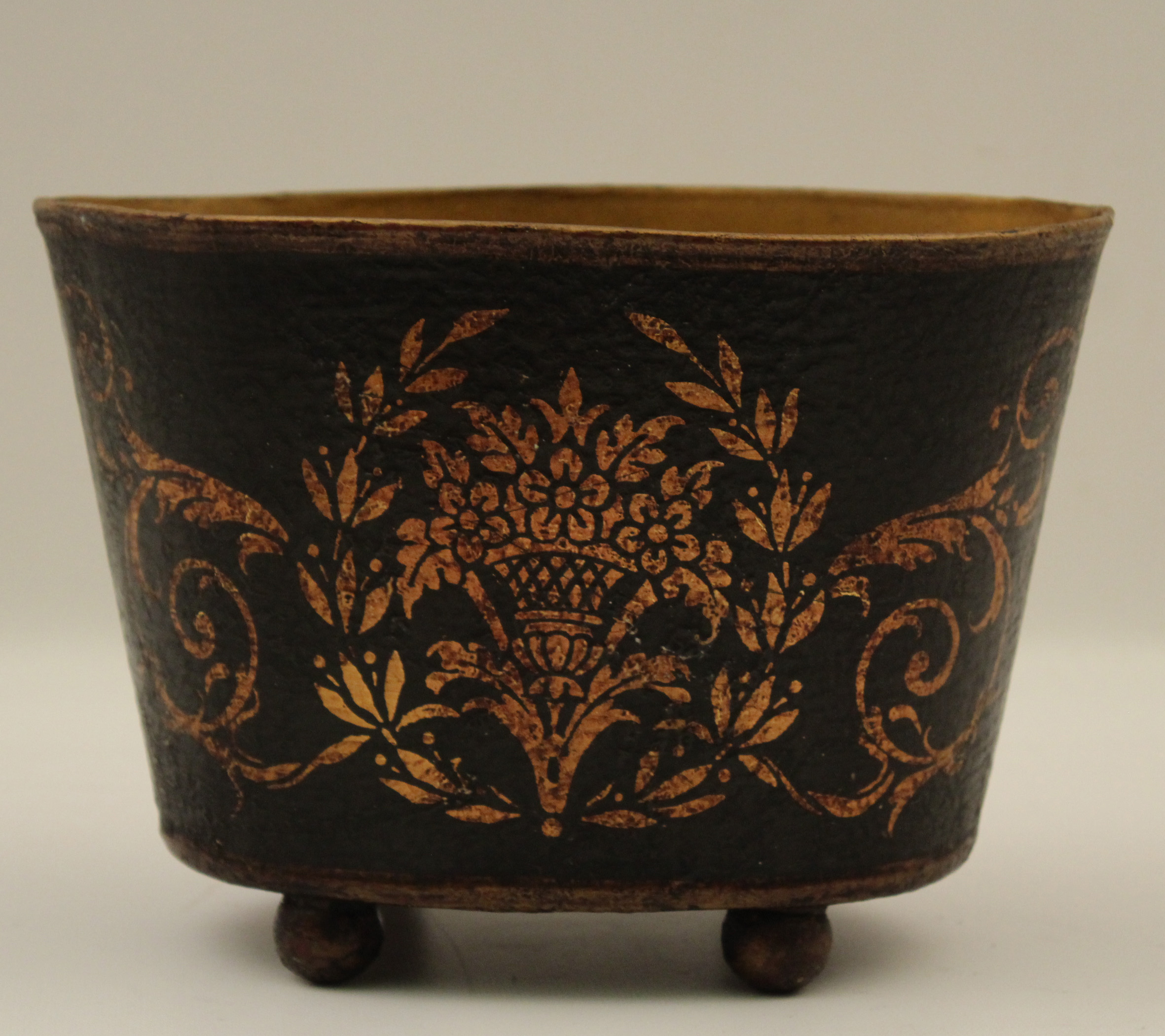 FRENCH STYLE BLACK POLYCHROME