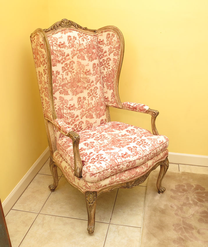 FRENCH STYLE OPEN ARM WINGBACK