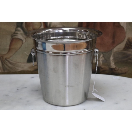 French twin handled champagne