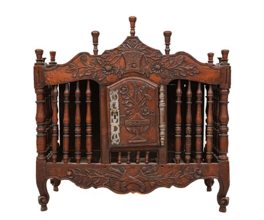 French walnut panetiere or bread