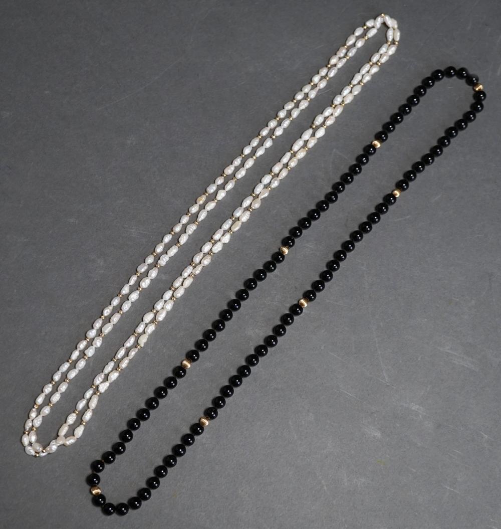 FRESHWATER AND YELLOW-GOLD BEAD