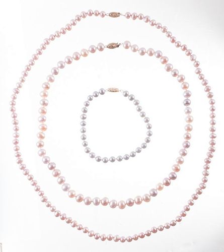 FRESHWATER PEARL NECKLACES AND
