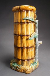 FRIE ONNAING MAJOLICA UMBRELLA