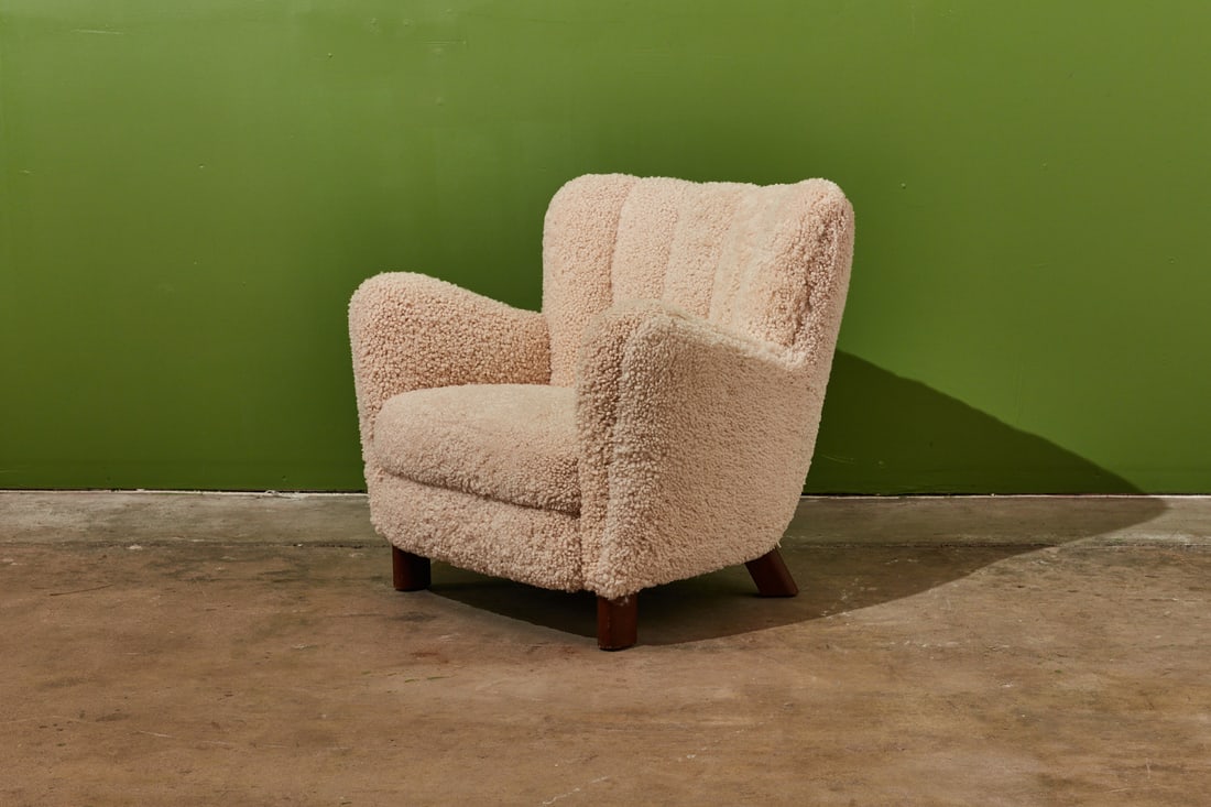 FRITZ HANSEN, LOUNGE CHAIRFRITZ