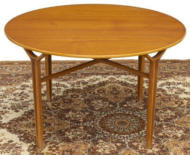 FRITZ HANSEN MID-CENTURY AX