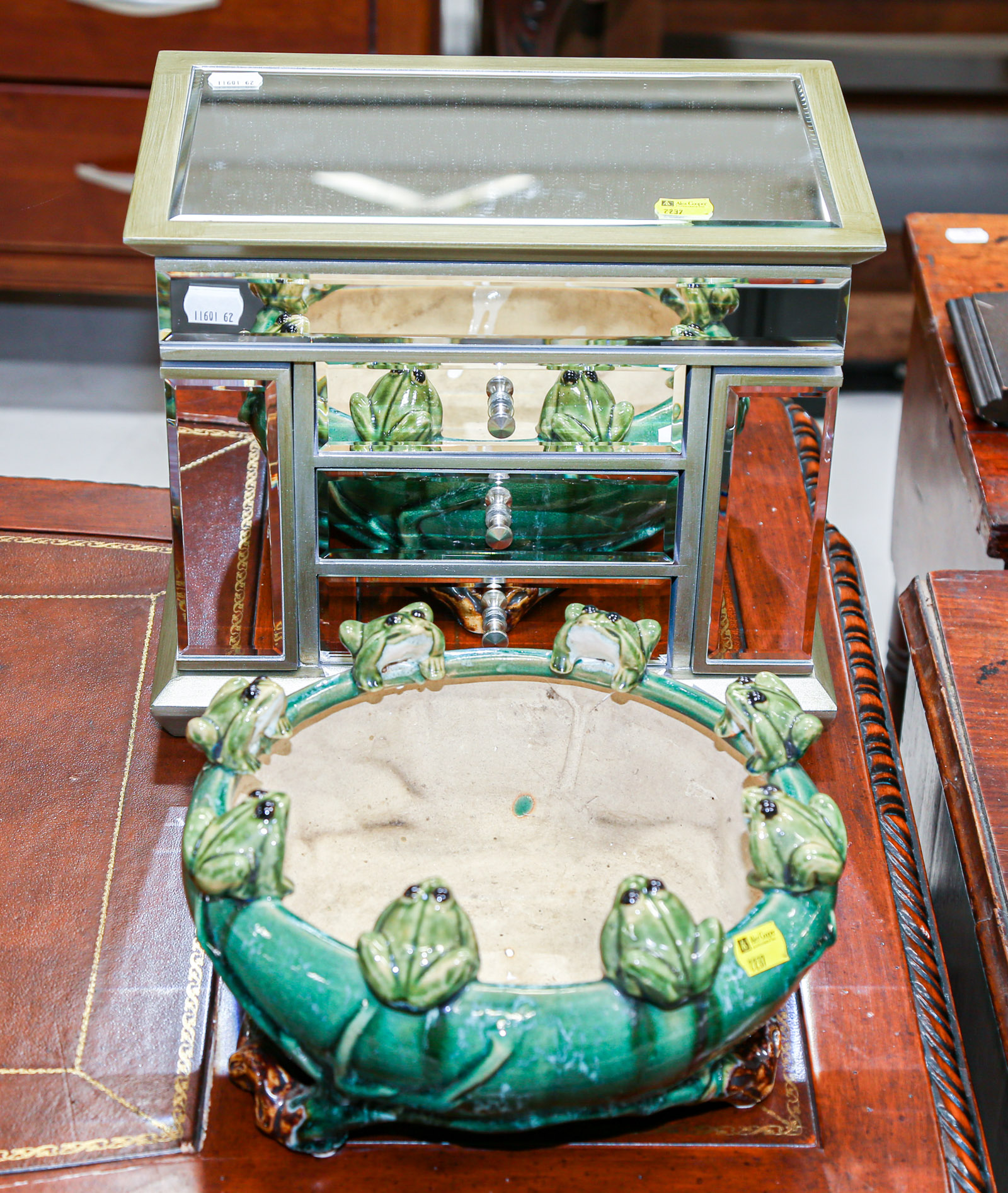 FROG DECORATED CERAMIC PLANTER &