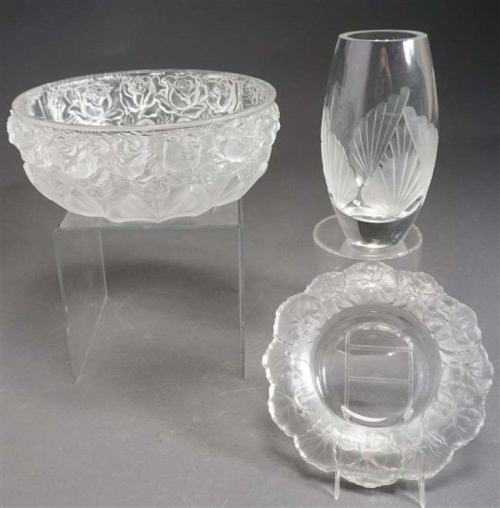 FROSTED AND CLEAR GLASS CENTER