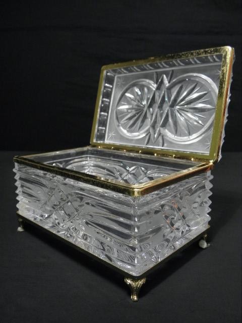 Frosted and cut crystal jewelry
