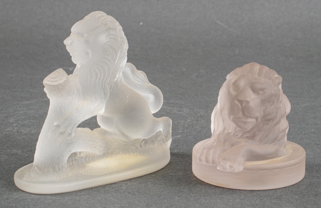 FROSTED GLASS LION CAR MASCOTS, 2