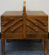 FRUITWOOD EXPANDABLE SEWING CA