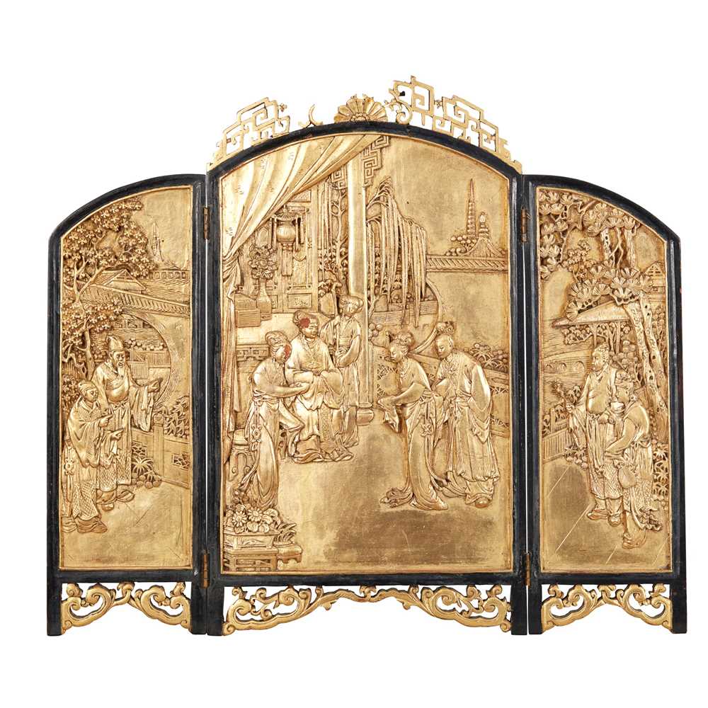 FUJIAN GILT-PAINTED CARVED WOODEN