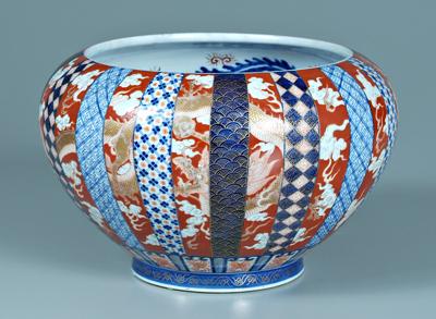 Fukagawa Imari bowl, exterior