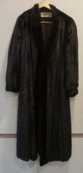 FULL-LENGTH BLACK RANCH MINK C
