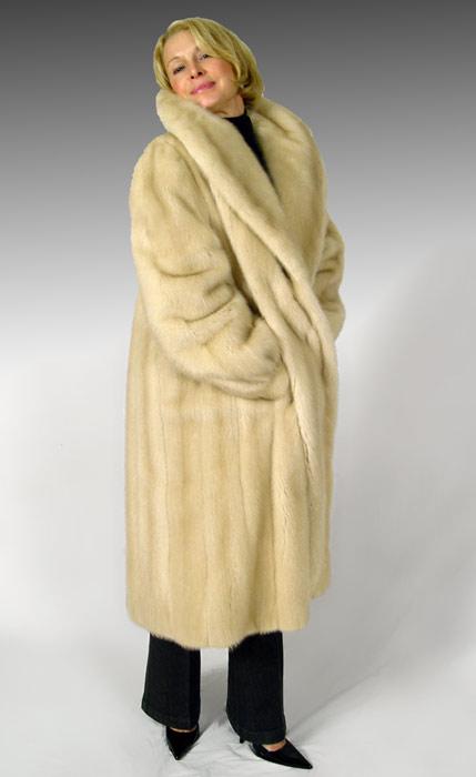 FULL LENGTH CHAMPAGNE MINK COAT: