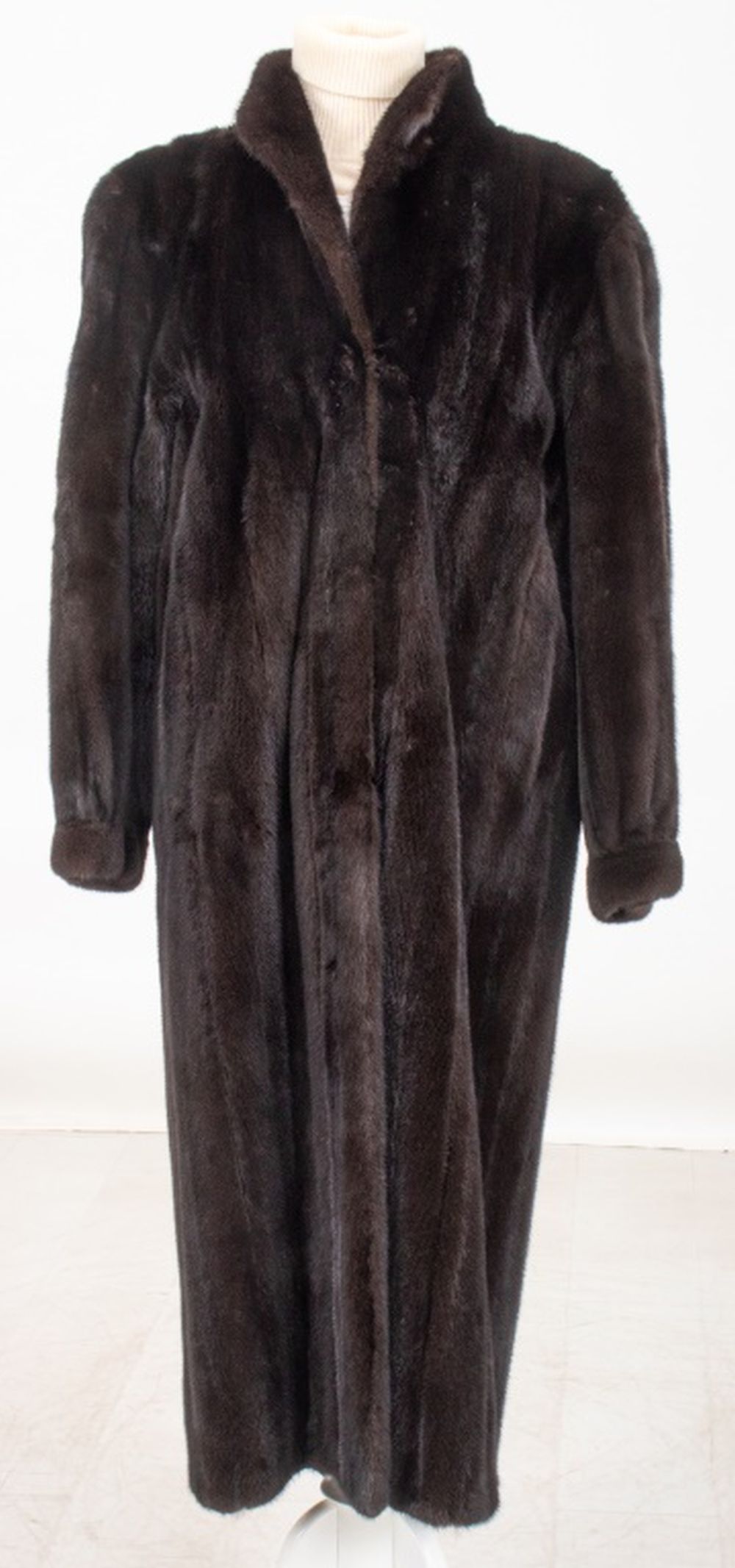 FULL-LENGTH MINK FUR COAT