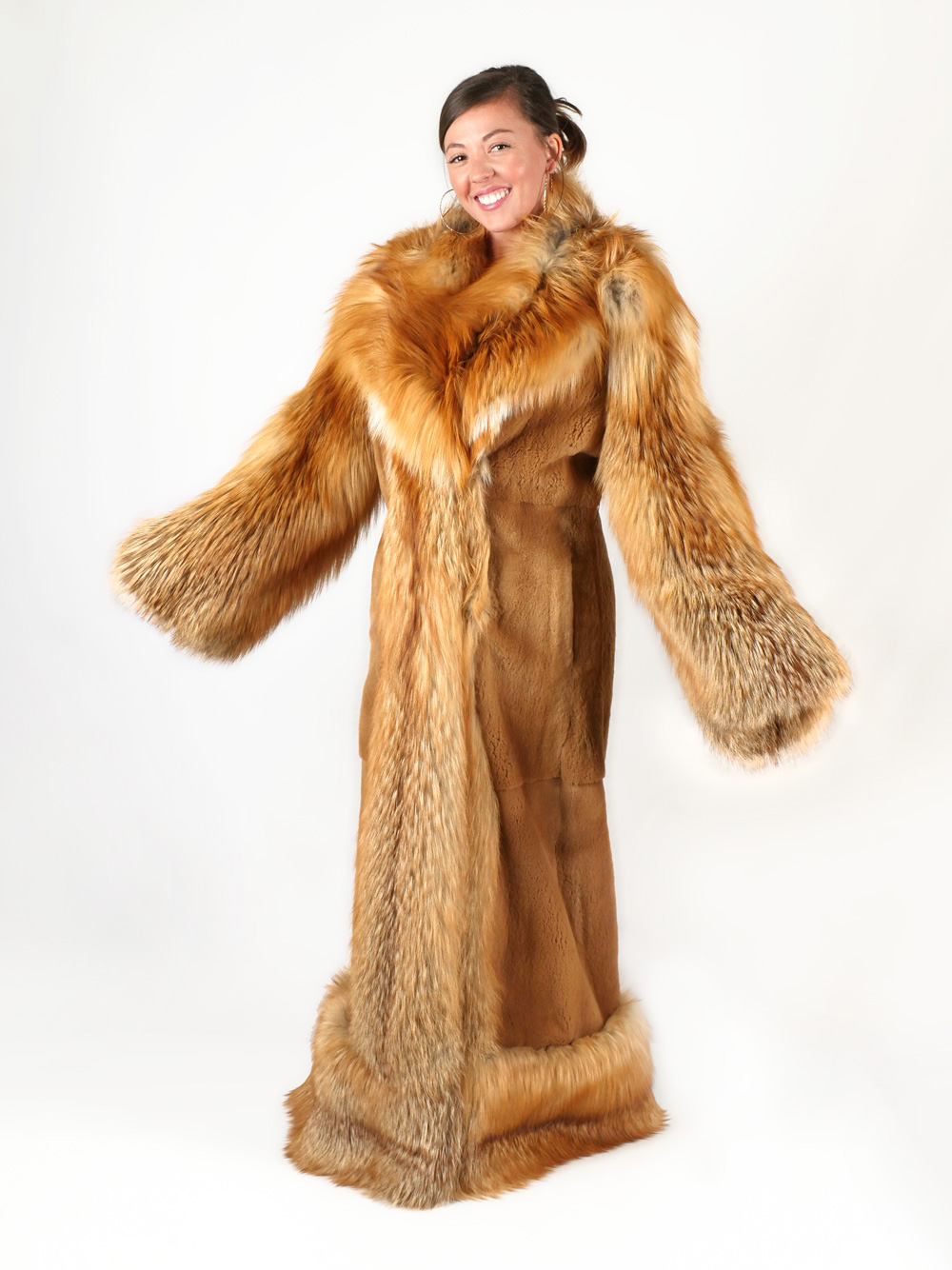 FULL LENGTH SHEARED BEAVER WITH FOX