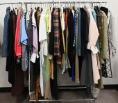 FULL RACK OF WOMEN'S CLOTHINGF