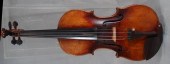 Full size violin with one-piec