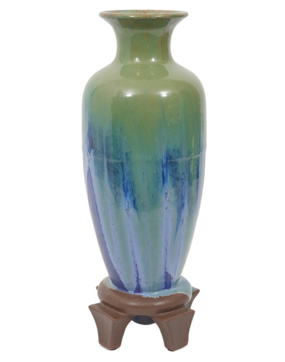 FULPER MIRROR GLAZED FOOTED ART