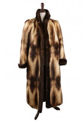 FUR COATCondition: with no int
