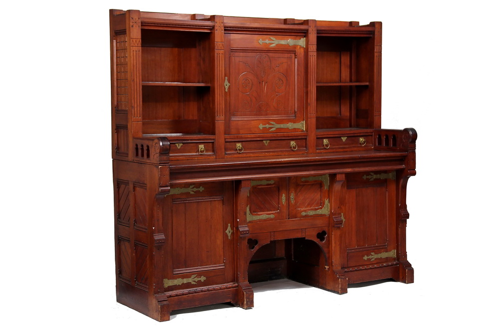 FURNESS SIDEBOARD - Aesthetic