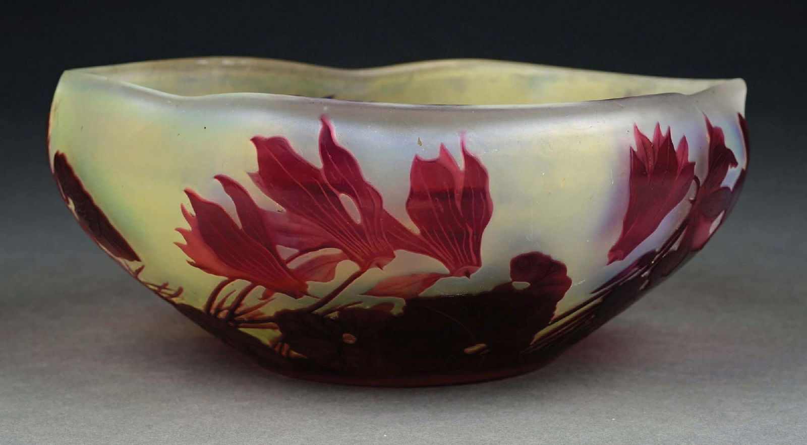 GALLE CAMEO CUT CYCLAMEN GLASS